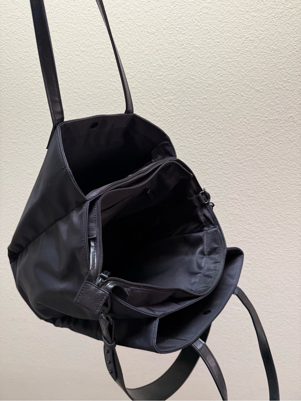 BEIS The Commuter Tote Bag - Black - Picture 10 of 15